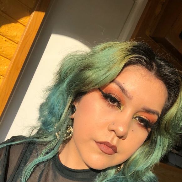 Meet your Posher, Amarissa - Picture 1 of 6